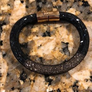 Swarovski Crystal Dust Bracelet; black and Rose